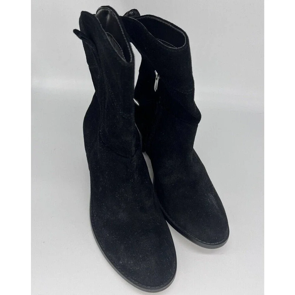 ADRIENNE VITTADINI Women’s Size 8.5 Fonzie Black Suede Ankle Boots Booties